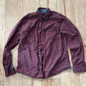 GAP Long Sleeve Red Gray Plaid Button Down Shirt Chambray Accents‎ Men’s Large